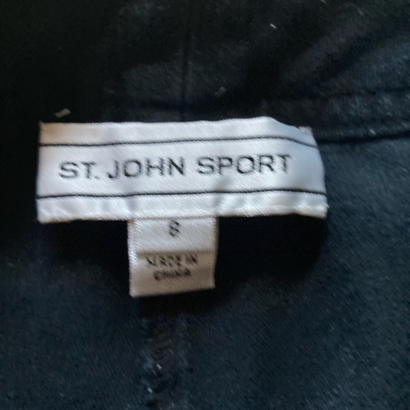 Woman’s pants - Picture 3 of 6